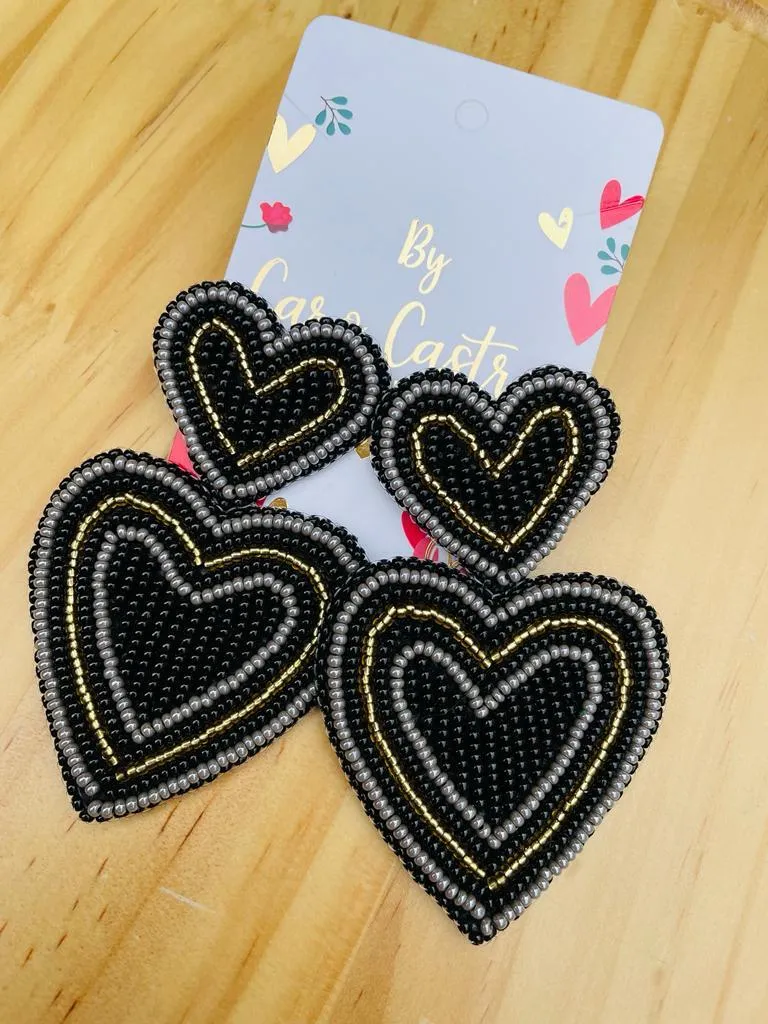 Aretes Corazón Negro con dorado
