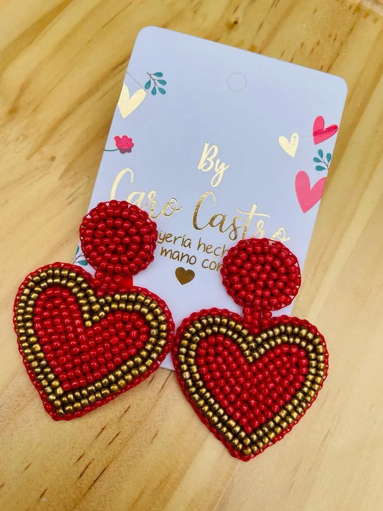 Aretes Corazónes Rojos con Borde Dorado