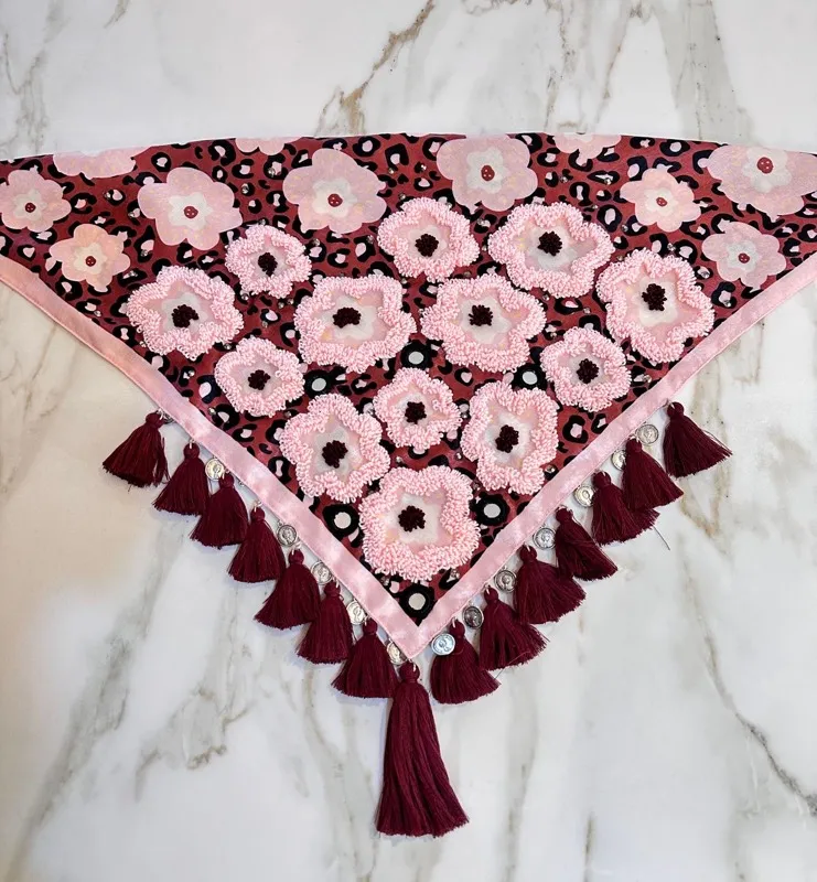 Pañoleta Red Wine Bordada 5
