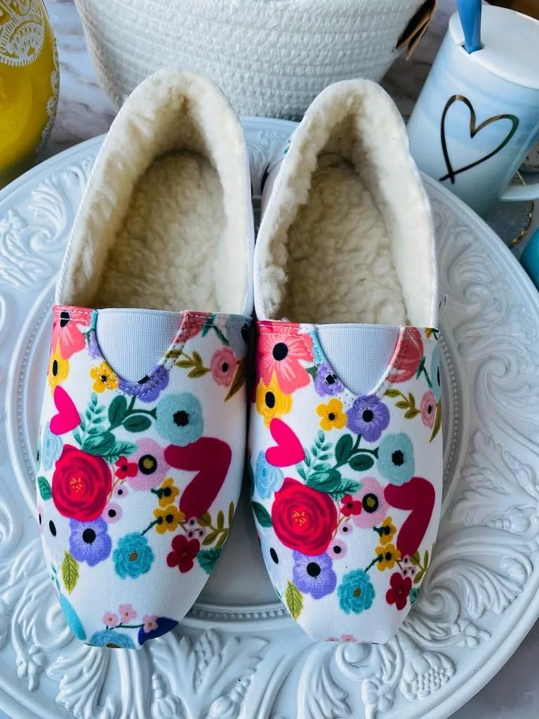 Alpargatas  By Santi Blancas con Flores y Corazones