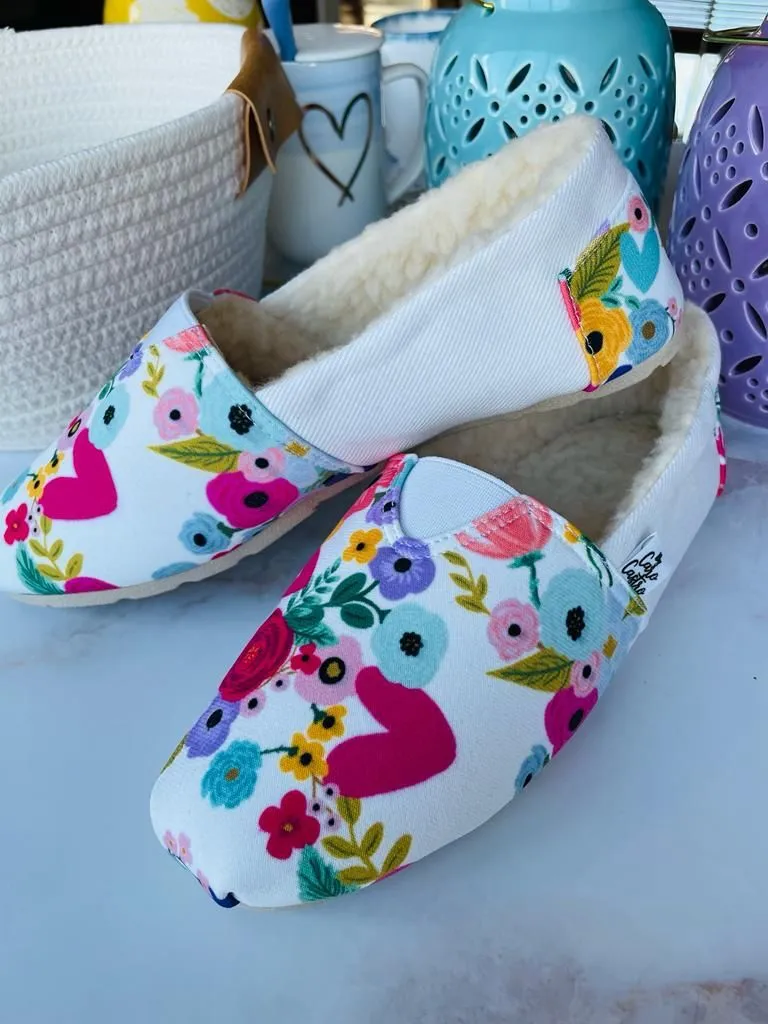 Alpargatas  By Santi Blancas con Flores y Corazones 6
