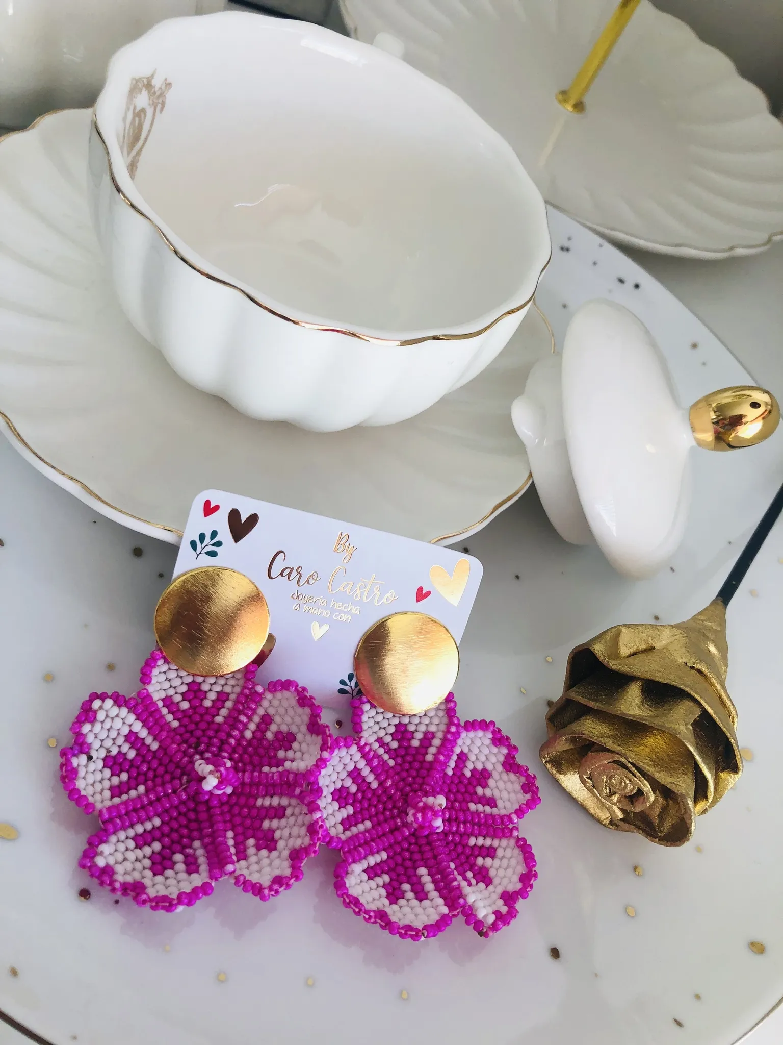 Aretes Flor Fucsia y Blanco