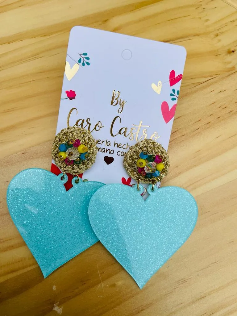  Aretes corazón azul turquesa en acrílico
