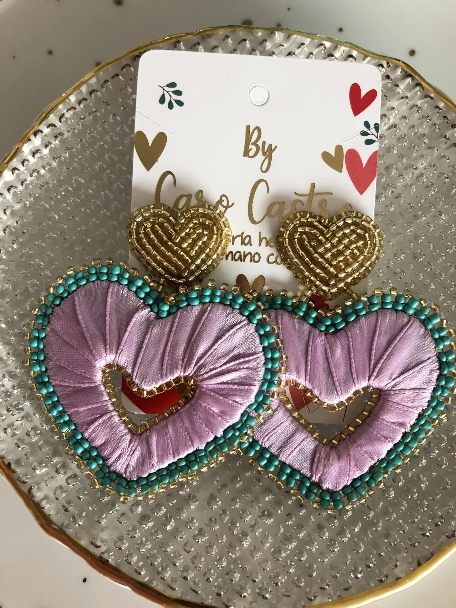 Aretes Corazón Cinta Lila con Borde Turquesa