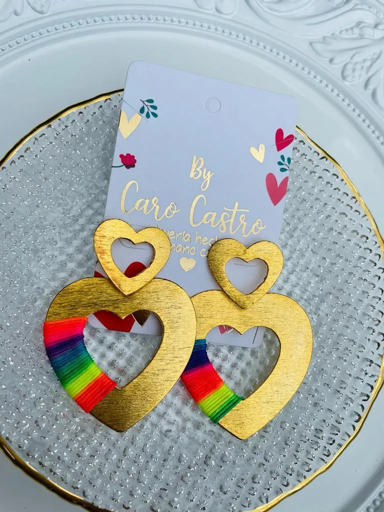  Aretes Corazón Bronce Hilo Arcoíris
