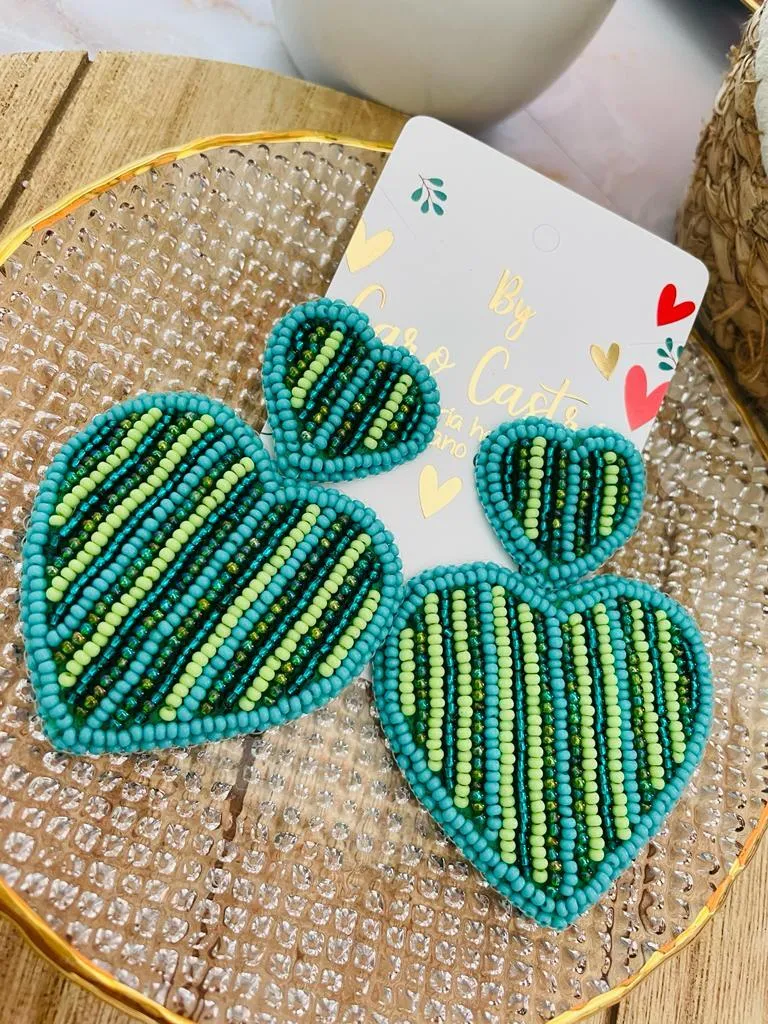 Aretes Corazón Verde Aguamarina con Líneas