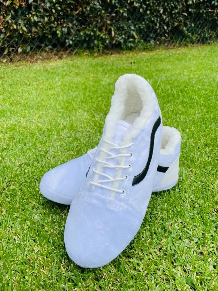 Babuchas Tennis Blancas con Linea Negra 3