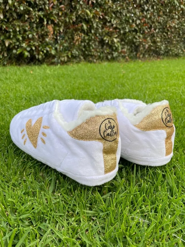 Babuchas Tennis Blancas con Corazón Escarchado 3
