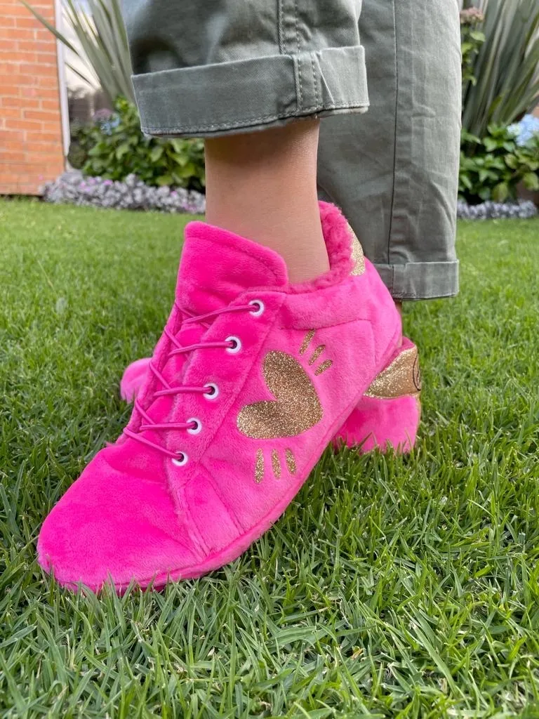 Babuchas Tennis Fucsia con Corazón Escarchado 2