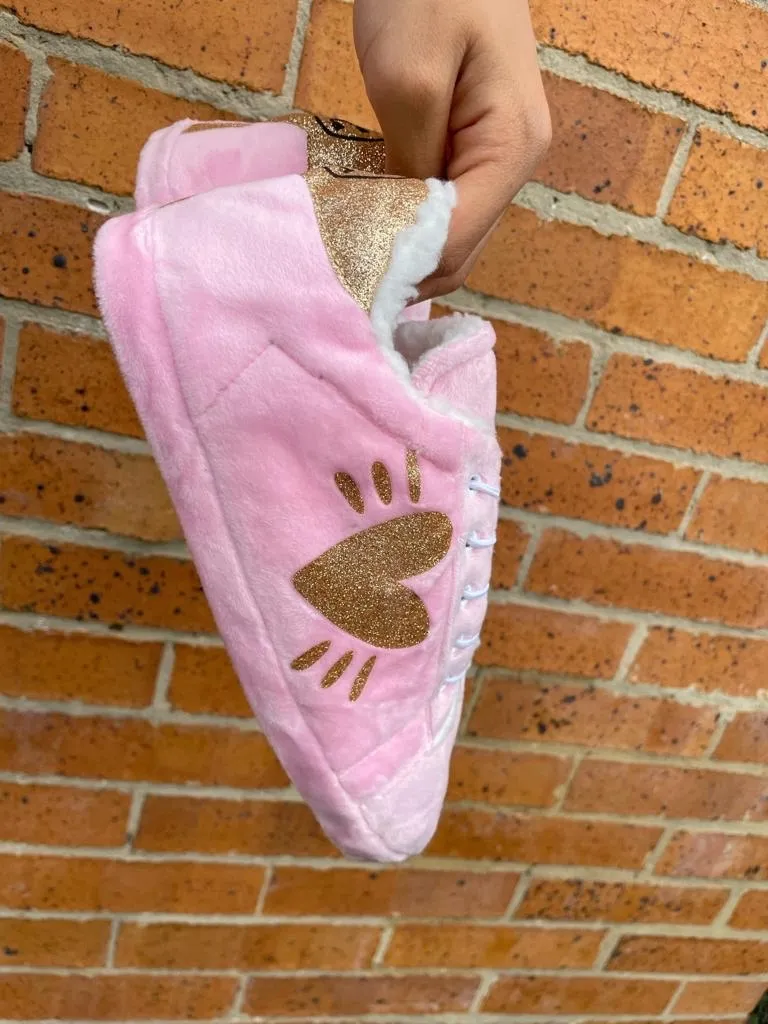 Babuchas Tennis Rosadas con Corazón Escarchado. 3