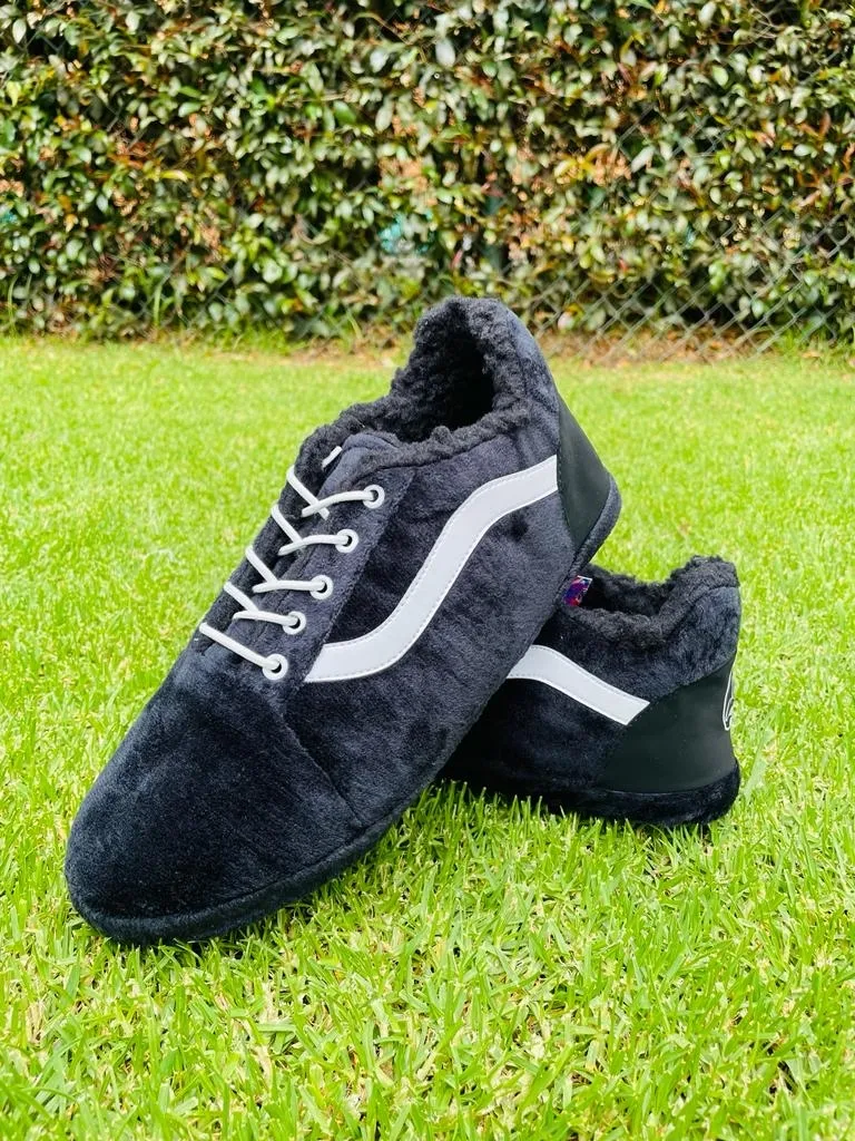 Babuchas Tennis Negra con Línea Blanca 3
