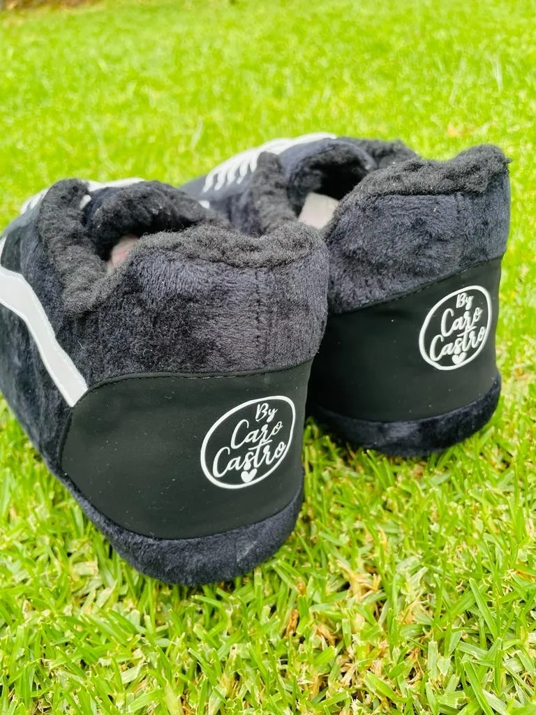 Babuchas Tennis Negra con Línea Blanca 4