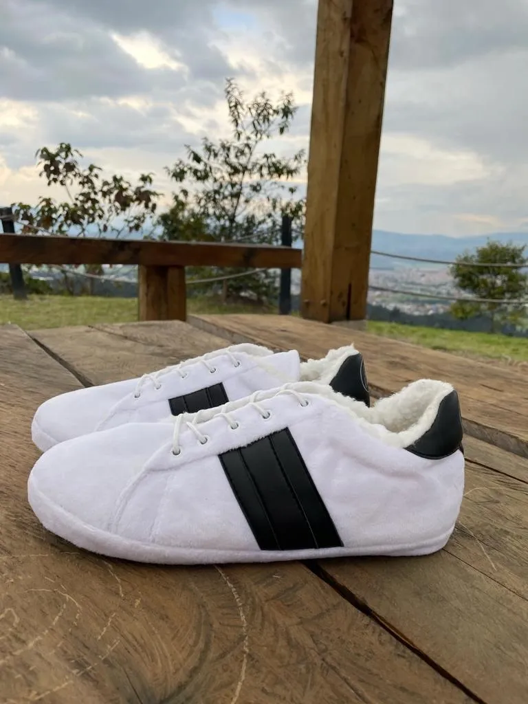Babuchas Tennis Blancas con Línea Negra 5