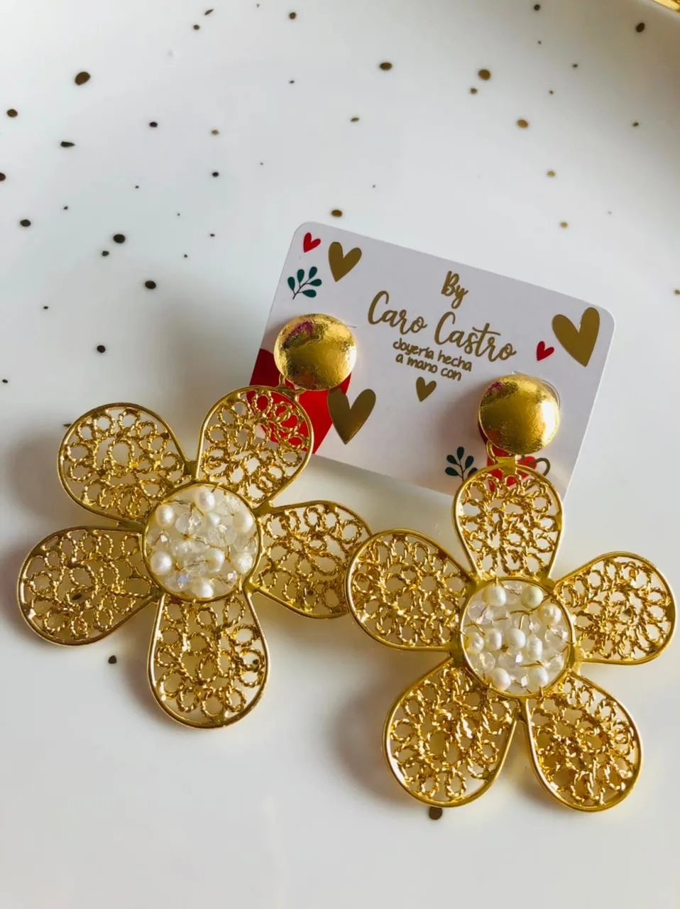 Aretes en Flor con Centro en Perla