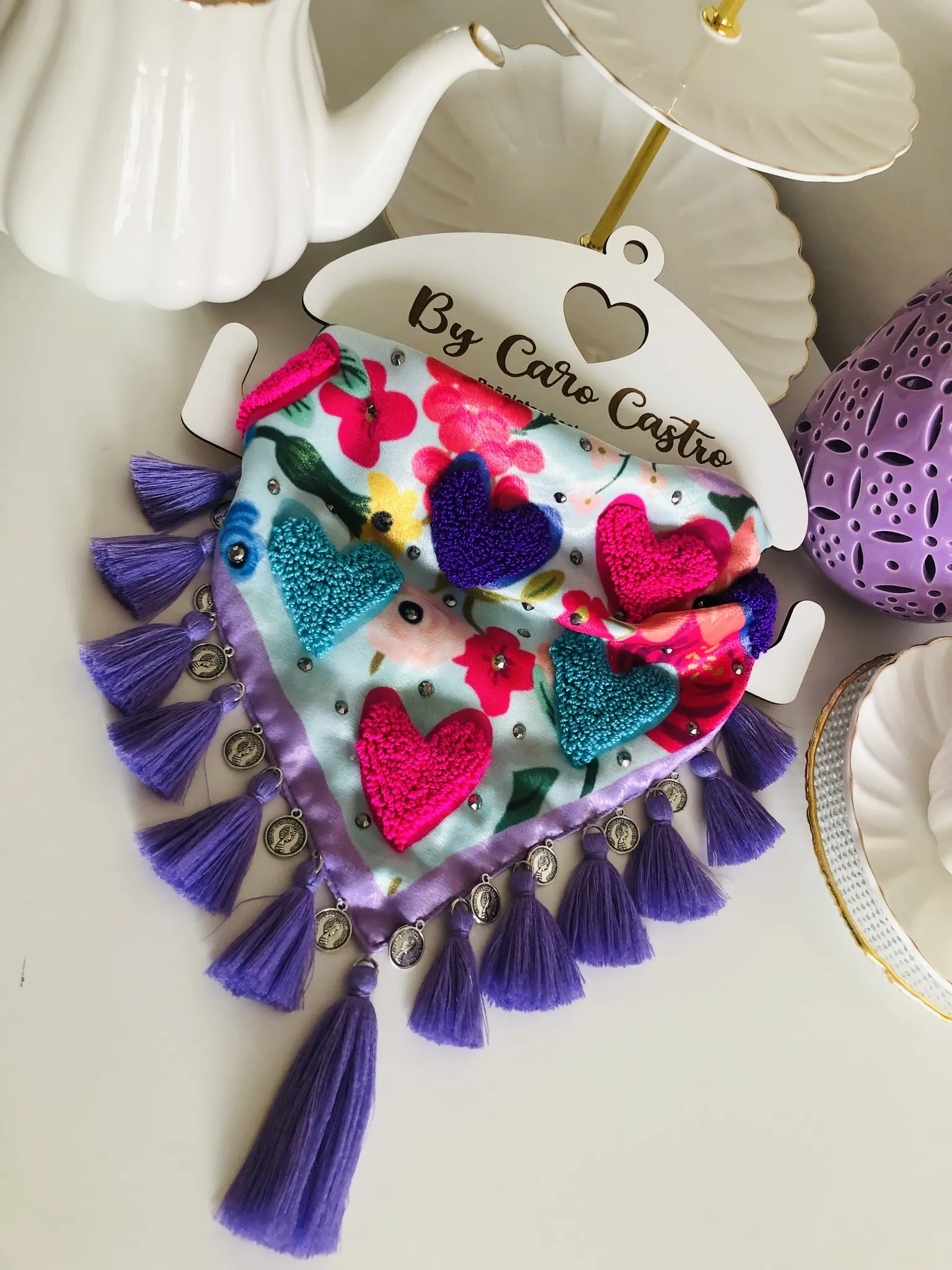 Pañoleta Alegria para el Alma By Santi Bordada con Borla Lila  6