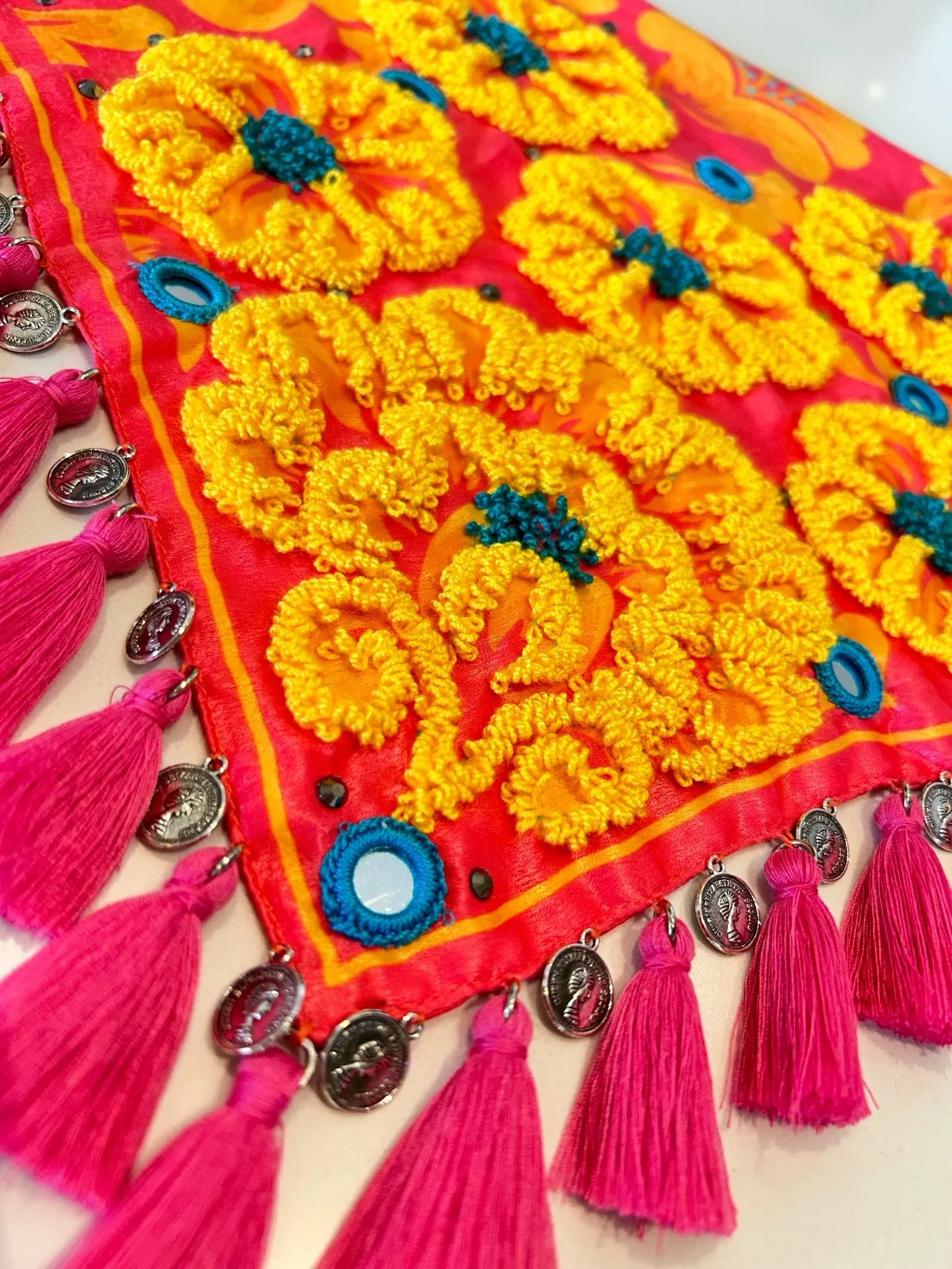 Pañoleta Flores para Ami 2