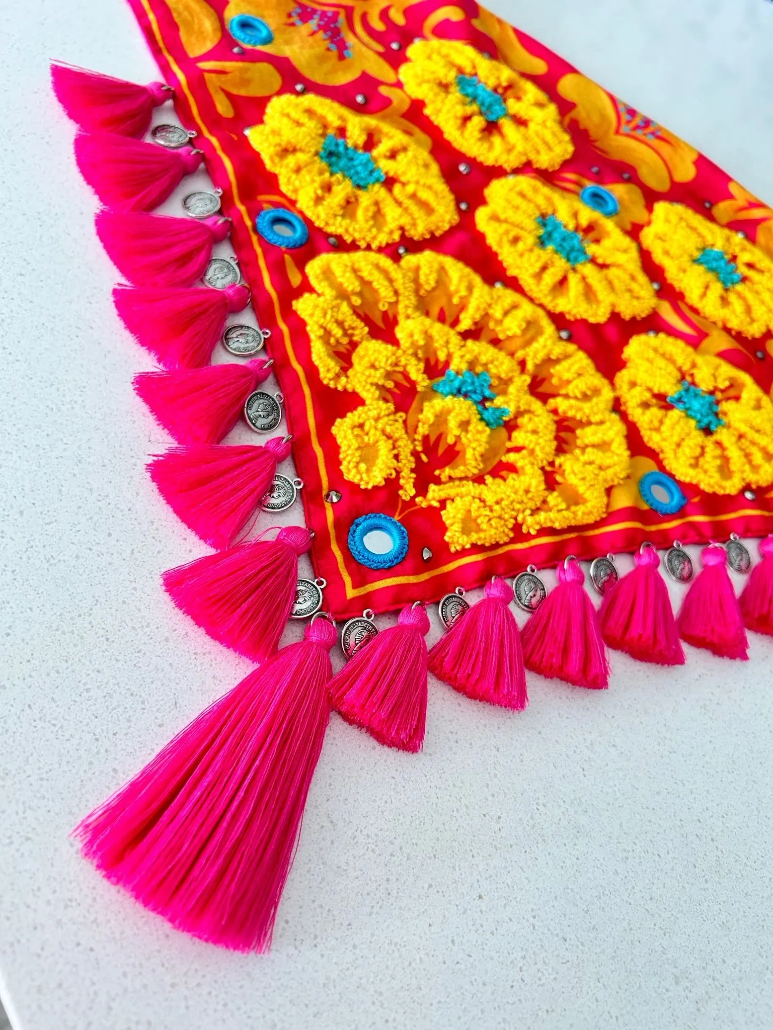 Pañoleta Flores para Ami 5