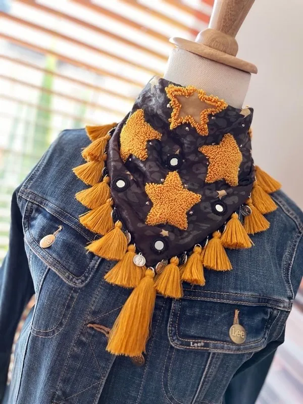 Pañoleta Texas Bordada