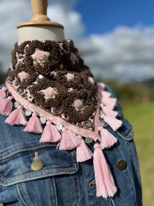 Pañoleta Lovely Bordada 2