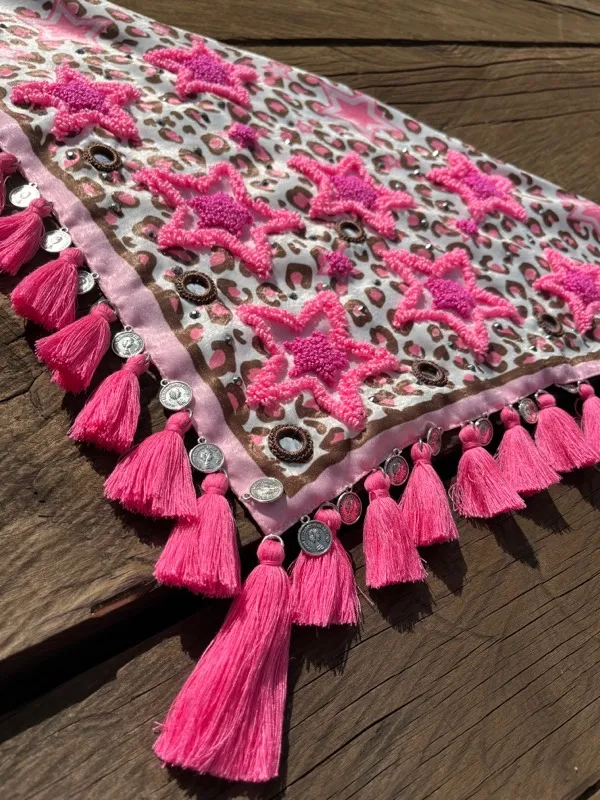 Pañoleta Lluvia de Estrellas Bordada 5