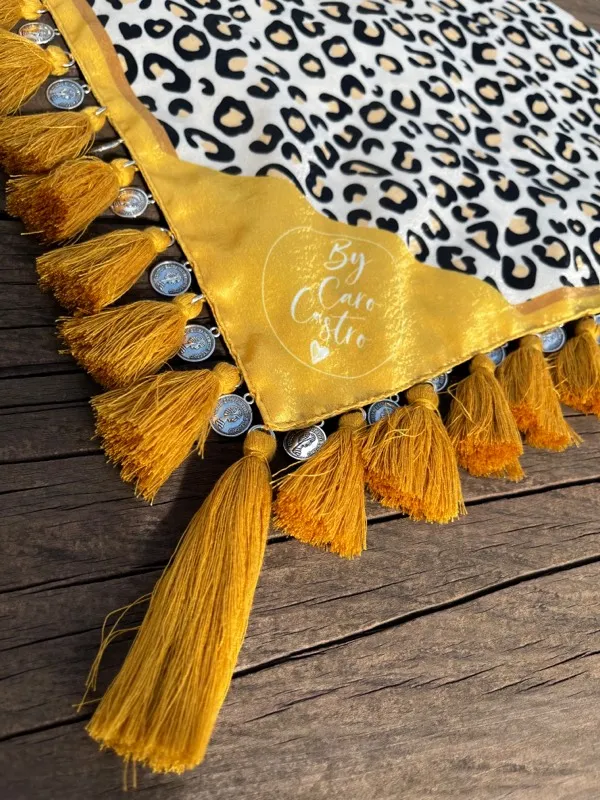 Pañoleta Animal Print Mostaza Bordada 4