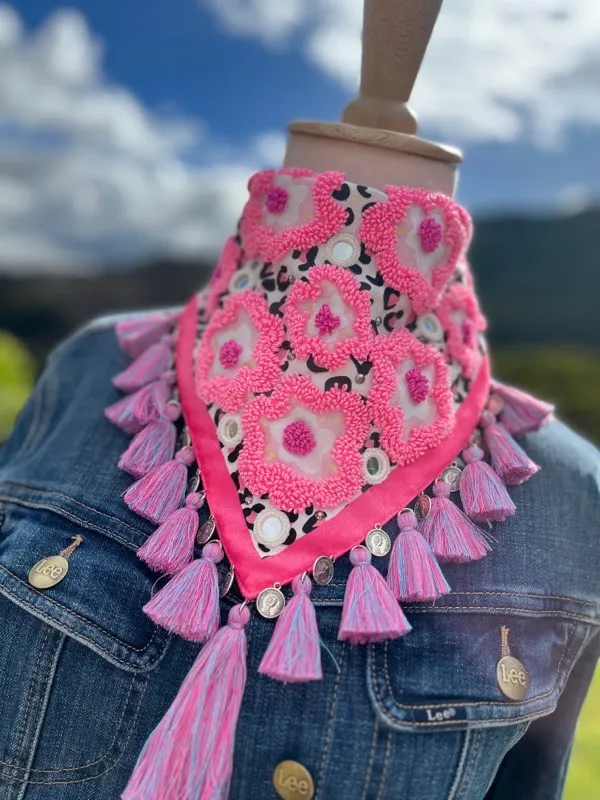 Pañoleta Barbie Bordada 2