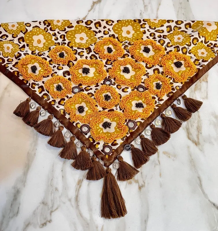 Pañoleta Ocaso Bordada 7