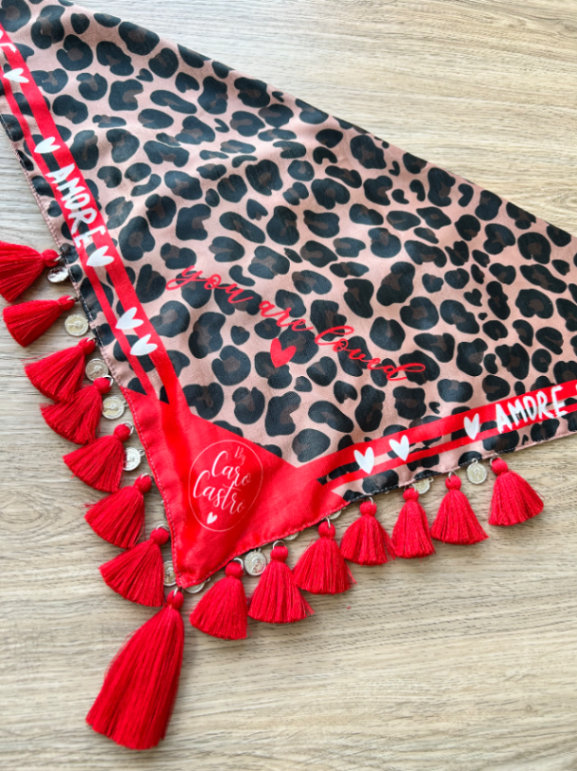 pañoleta bordada “Jardín de Alegría” 2