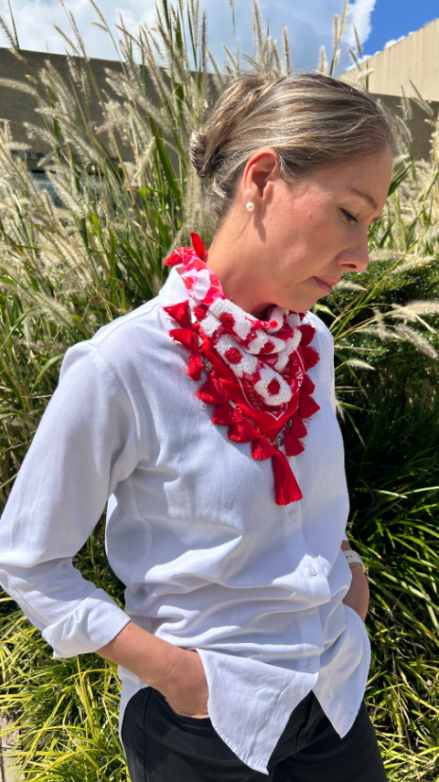 Pañoleta Flores Blancas. 5